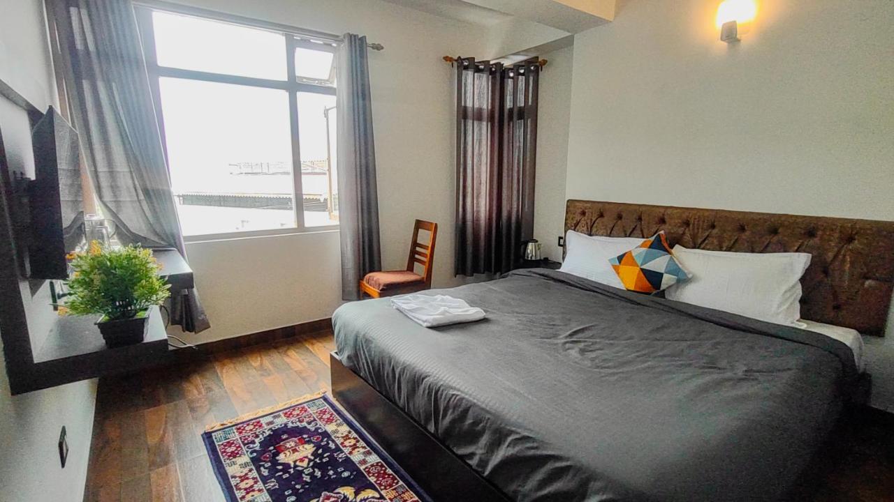 Tibet Hotel Gangtok