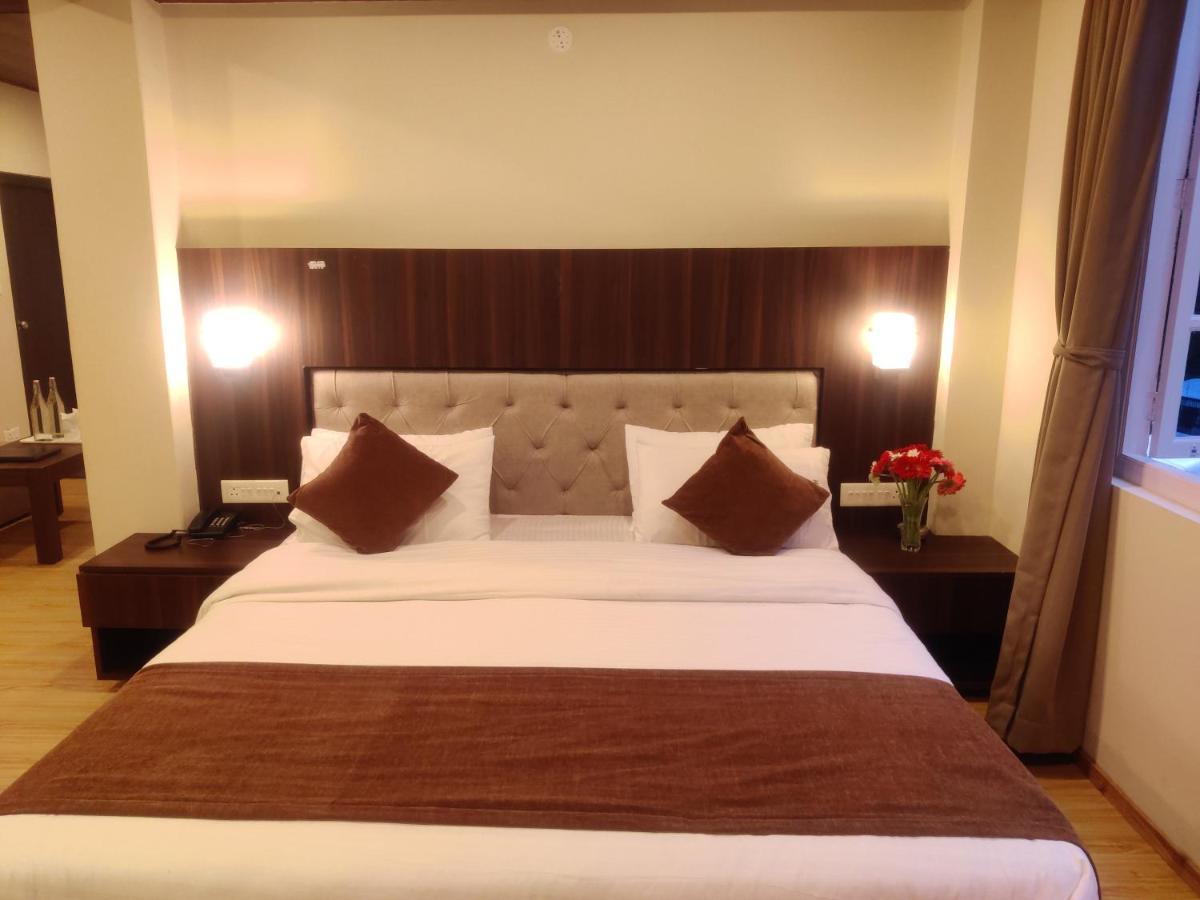 Hotel Keswani Group Tashi Heritage &