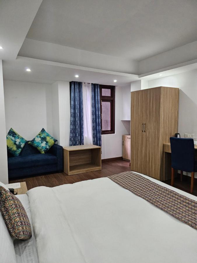 Shanol Residency
