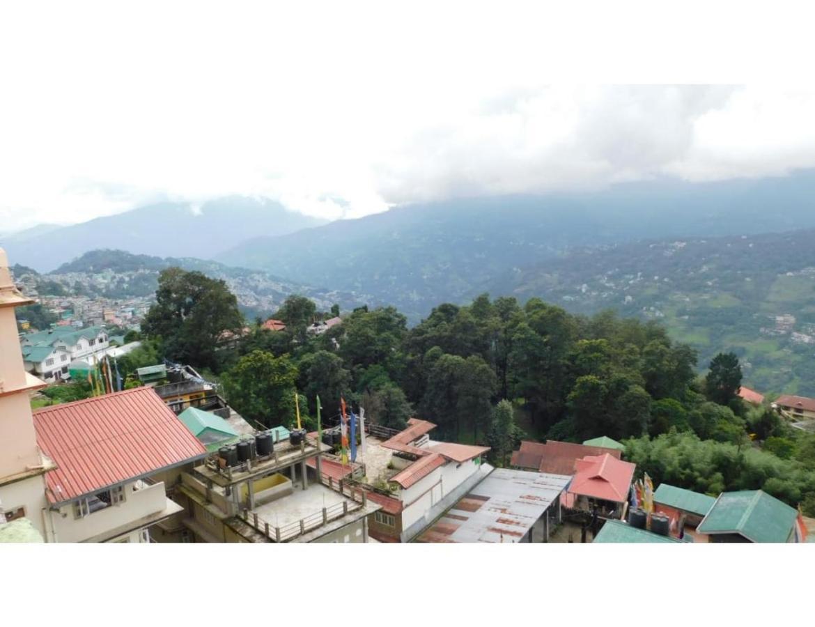 Sunshine, Homestay Gangtok