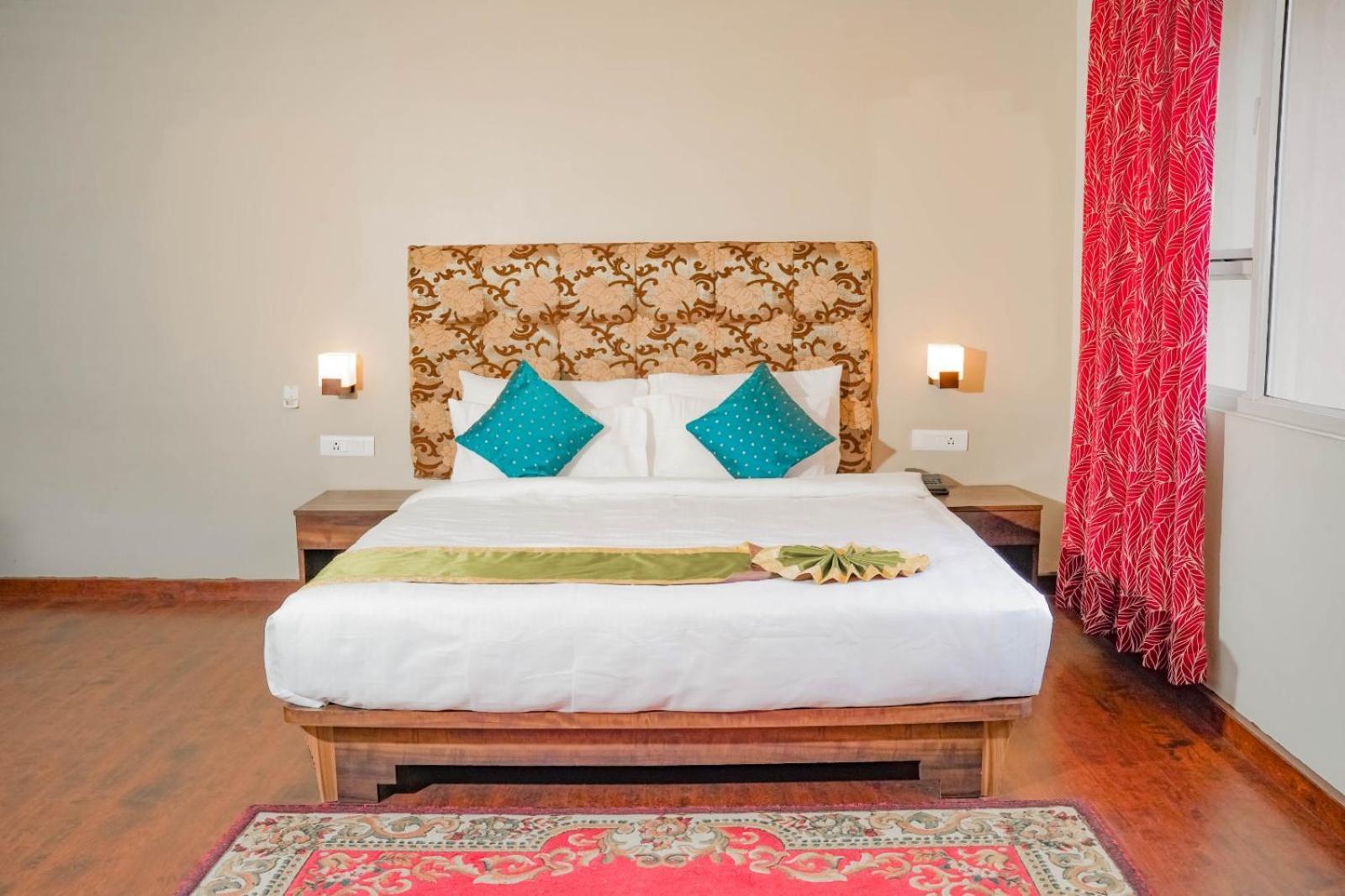 Kingston By Yagi, 600 Meters From M G Marg