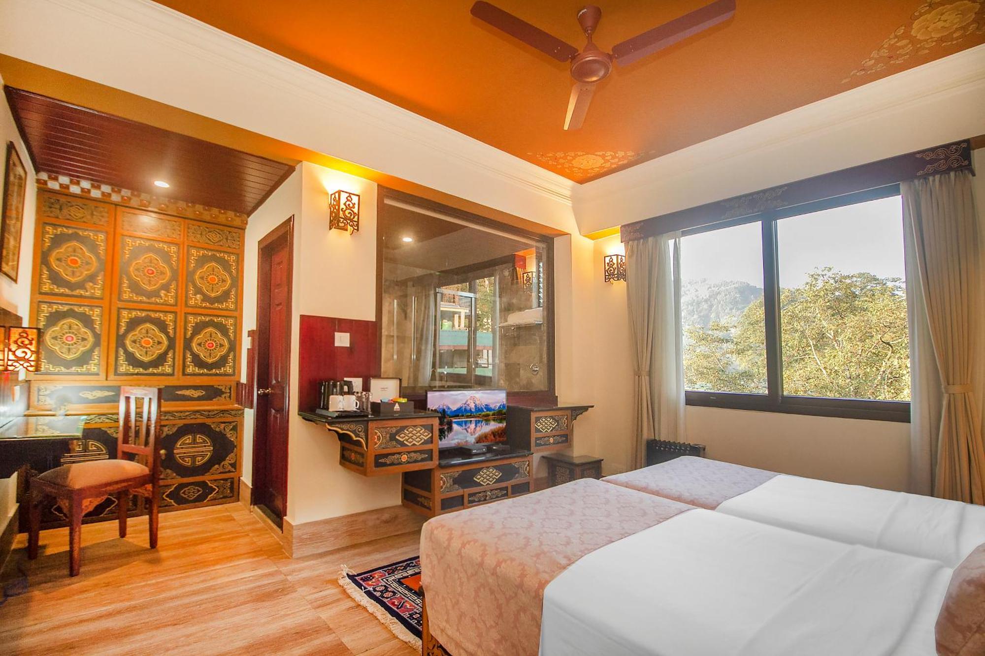 Amritara Hidden Land, - 900 Mts From Mg Marg Hotel