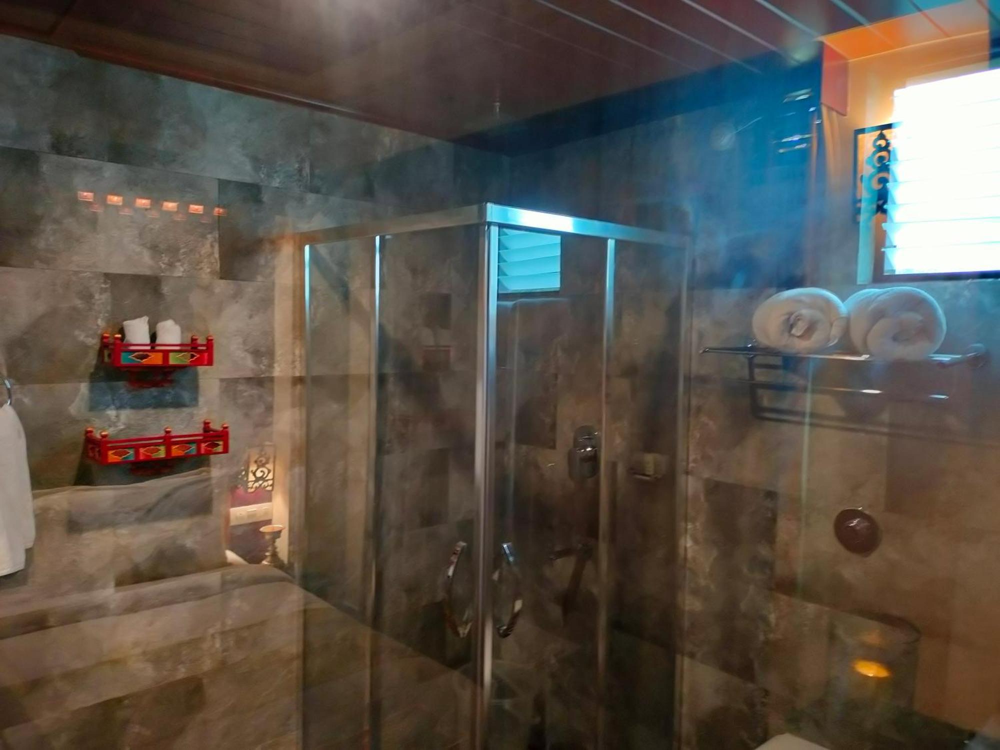 Hotel Amritara Hidden Land, - 900 Mts From Mg Marg Gangtok