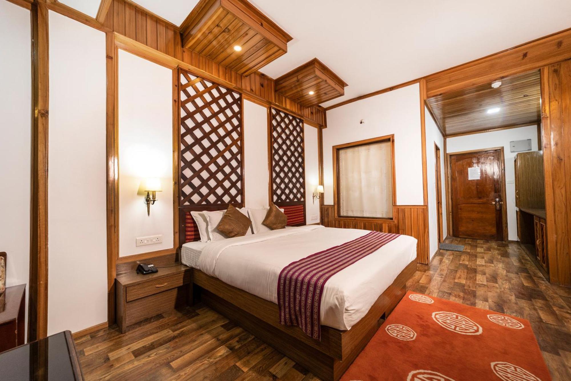 Yangthang Heritage Hotel 4*