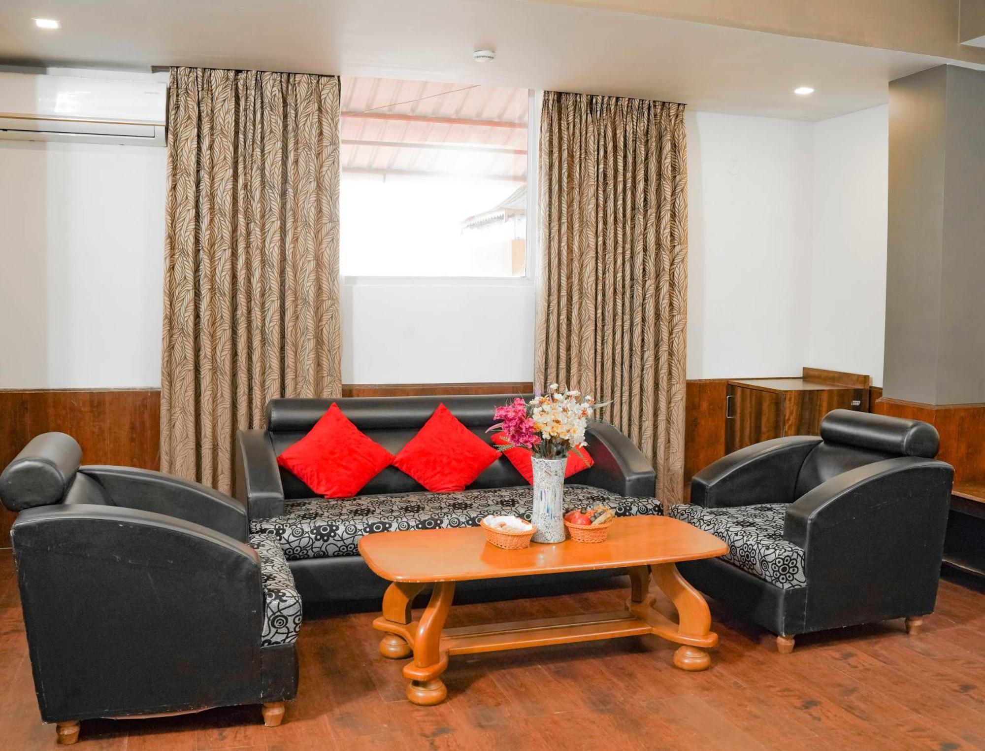 Hotel Kingston By Yagi, 600 Meters From M G Marg Gangtok