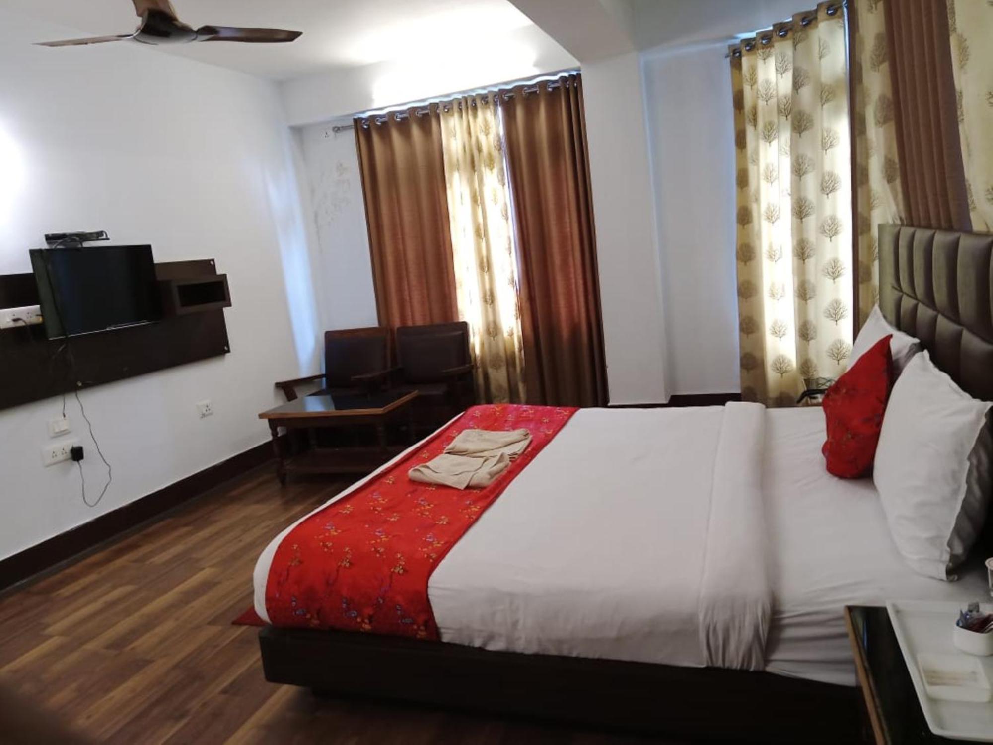 Dew Pond-near Palzor Stadium 3* Gangtok