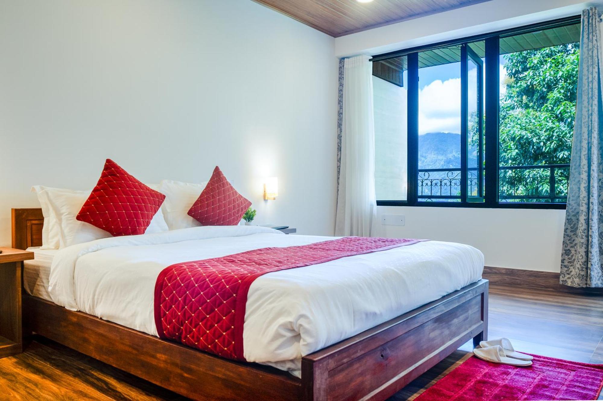 Sparrow Cherry 2 Min Walk To Mg Marg Hotel 4*