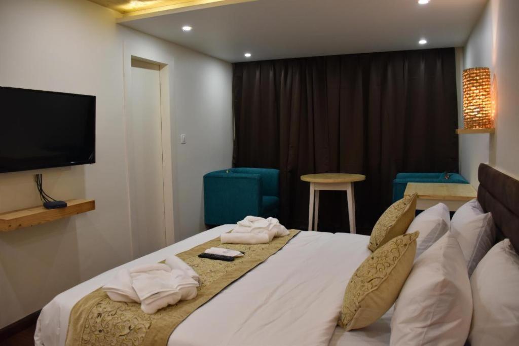 Elements Boutique Hotel 3*
