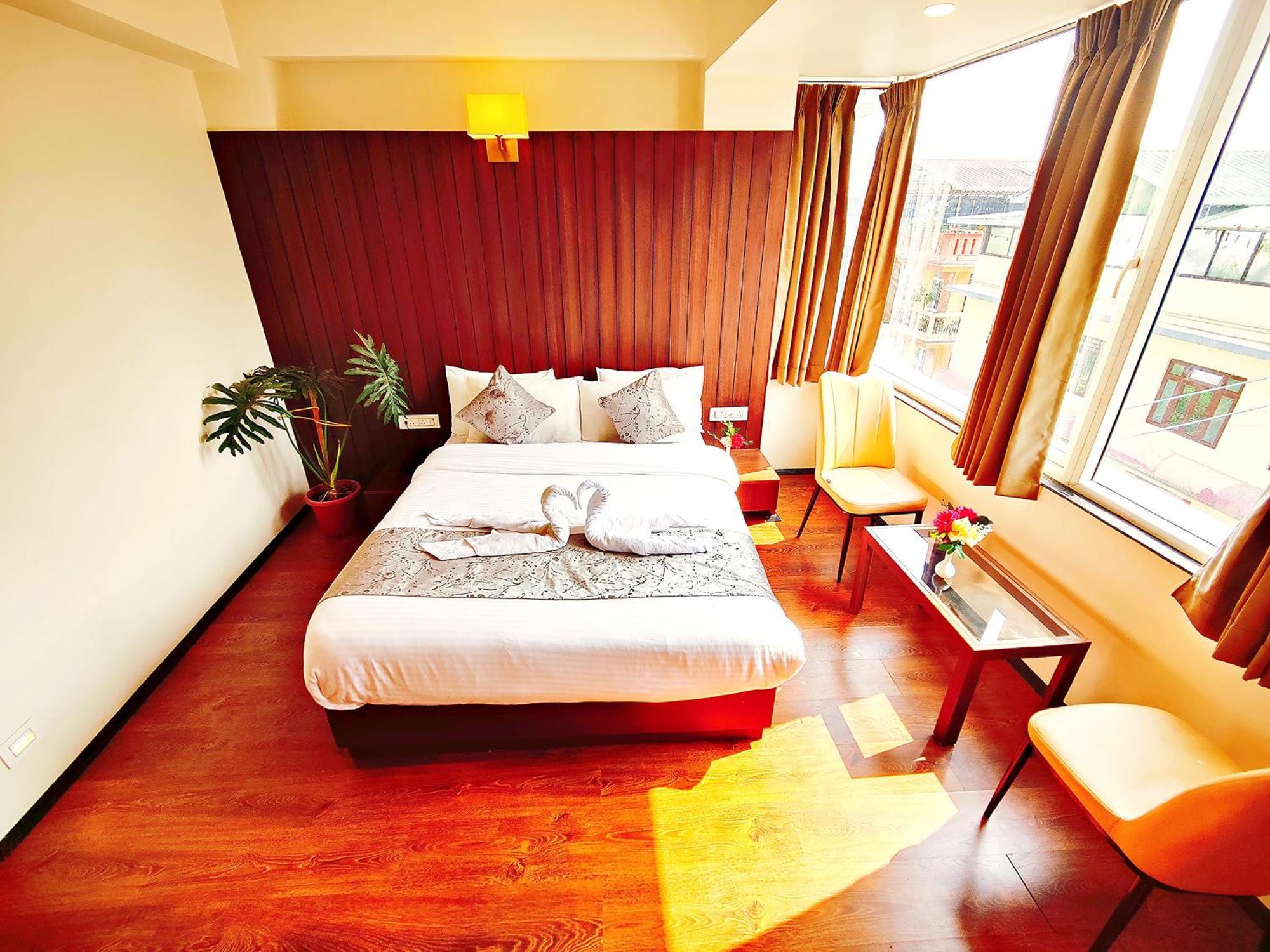 Hotel Jo'stel Dream Glory And Bar - Near Mg Marg