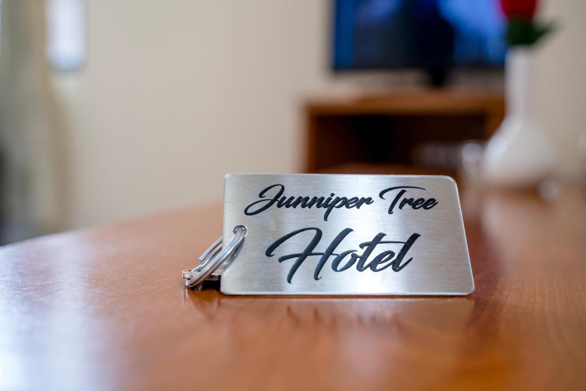 Hotel Sparrow Juniper Tree 2 Min Walk To Mg Marg 3*