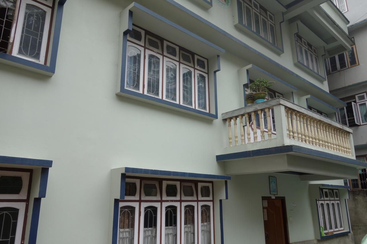 Tsechu Homestay Bed & Breakfast