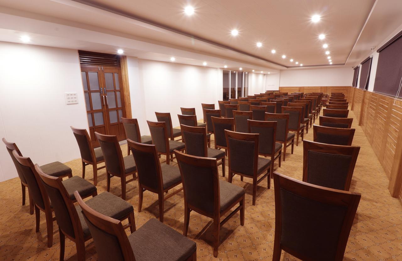 The Denzong Shangrila Hotel Gangtok