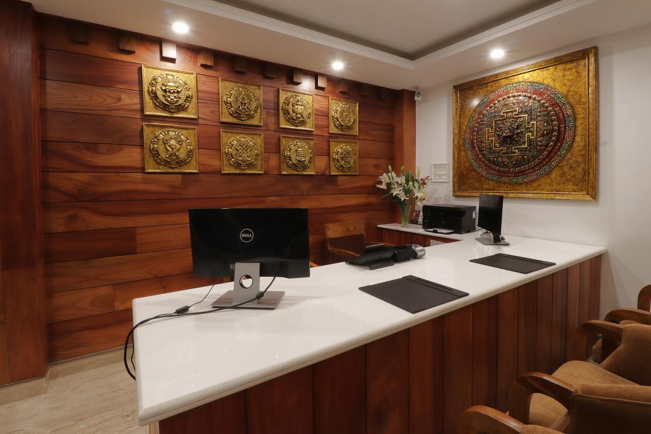 The Denzong Shangrila Hotel 2*