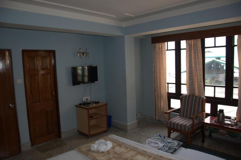 Hotel Saikripa 2*