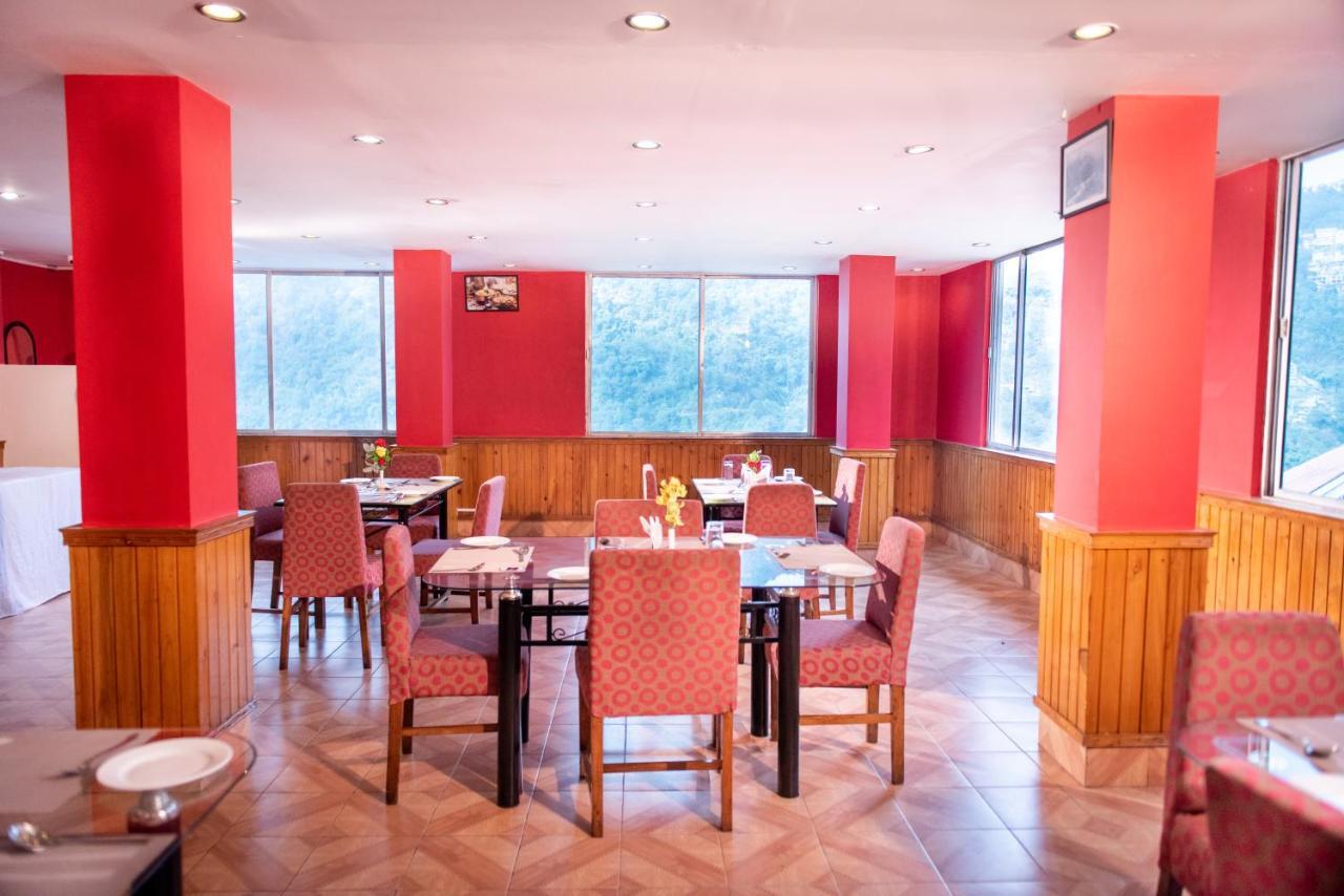 Four Square Holidayz, Gangtok