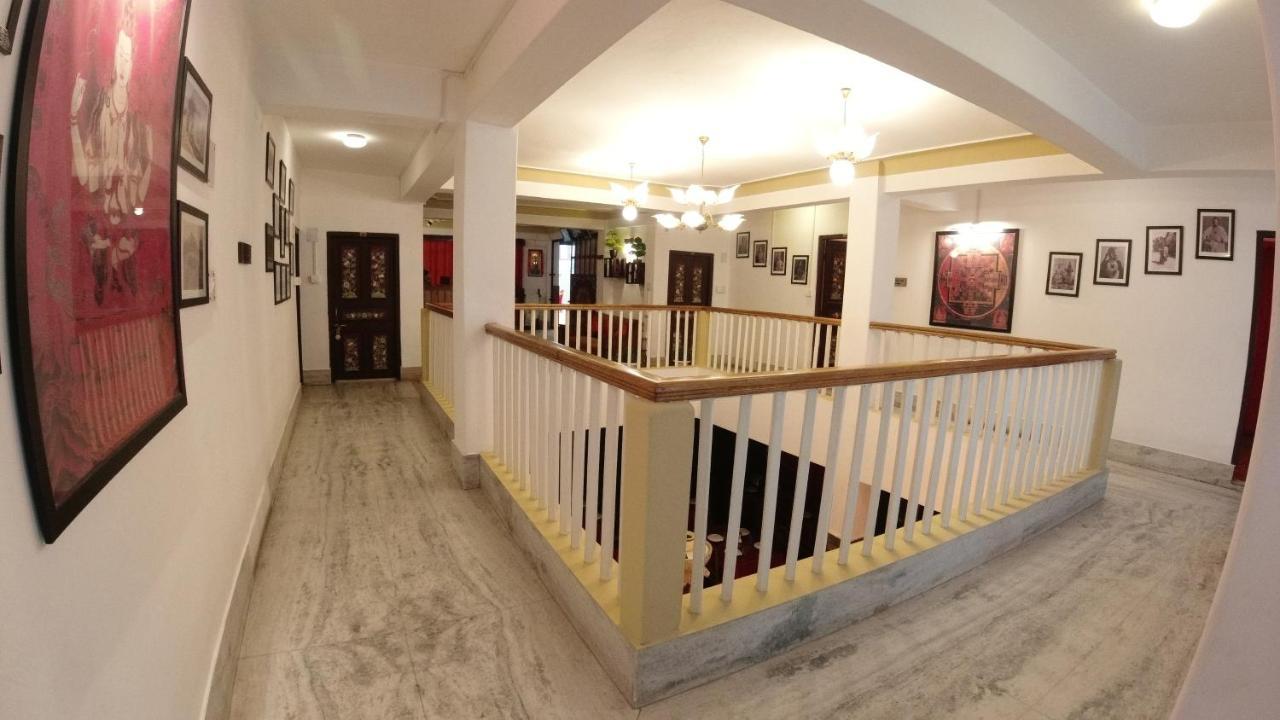 Mash Flora Fountain Hotel 3*
