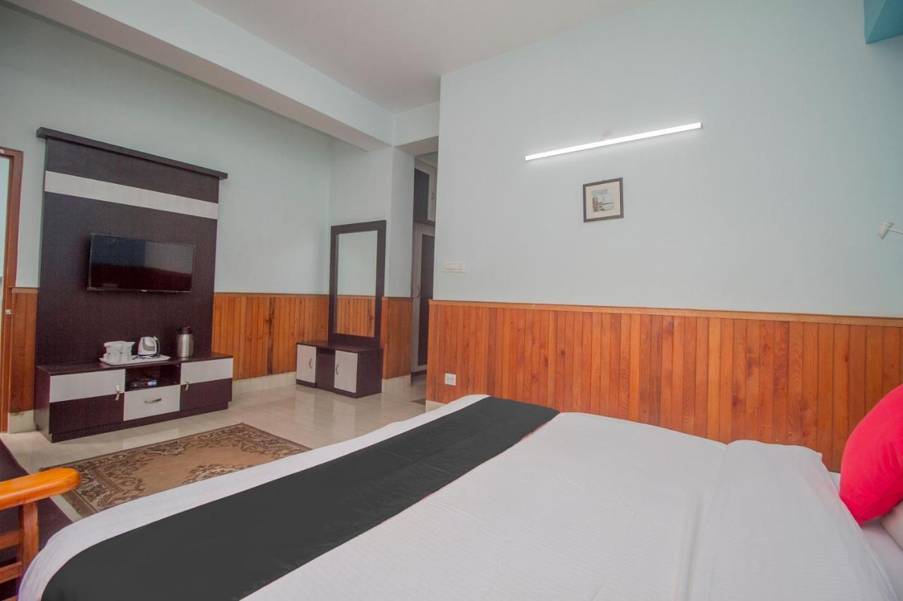 Hotel Retreat & 3*
