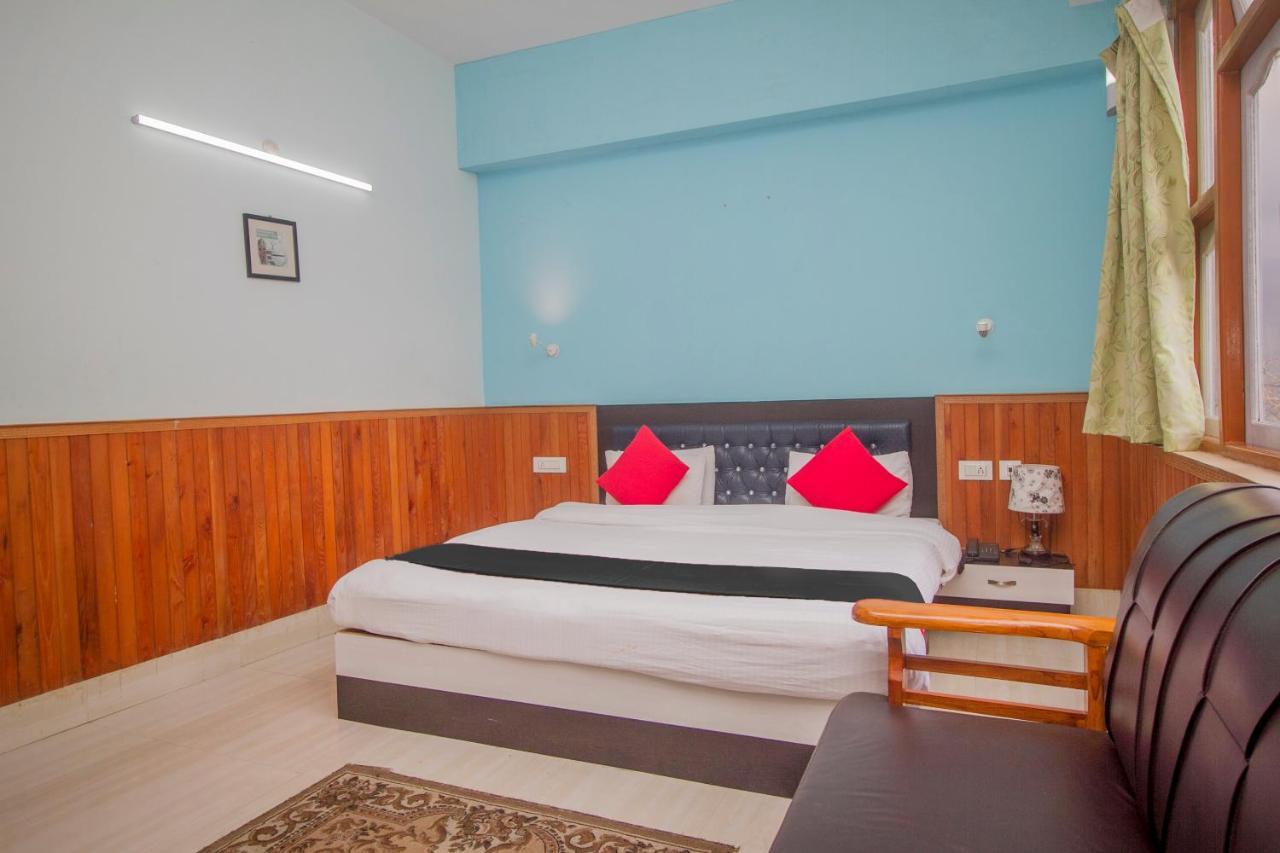 Hotel Retreat &